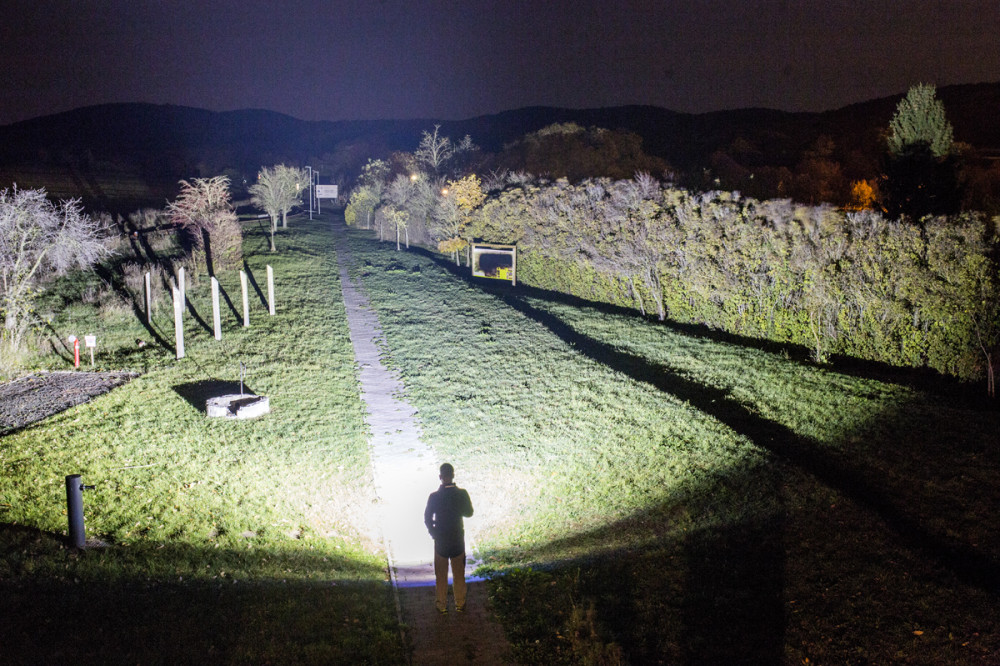 olight_x7r_marauder_12000_lumen.jpg