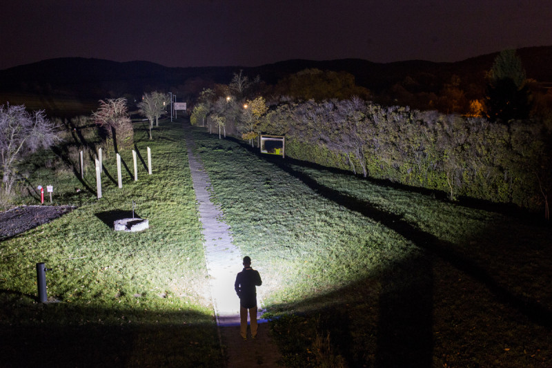 olight_x7r_marauder_3000_lumen.jpg