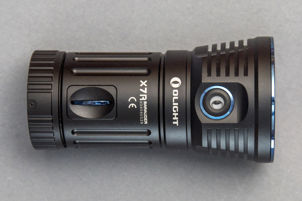 olight_x7r_marauder_oldalne__zet_gombbal_teljes.jpg