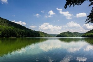Öt vadregényes tó családi kiruccanáshoz