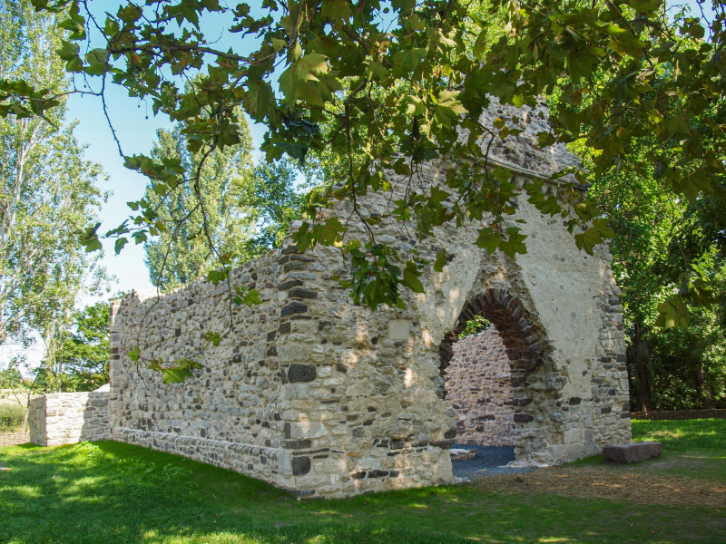 P8179157_Kövesdi templomrom bejárata_FOTO-JA