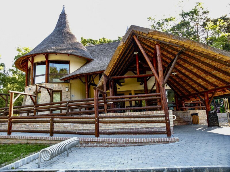 P9081843-DámPont Látogatóközpont-külső-FOTO-Somo_1