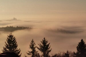 Parádés ködös reggelt produkált a természet