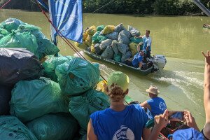 Rekord mennyiségű hulladék gyűlt össze a Bodrogon