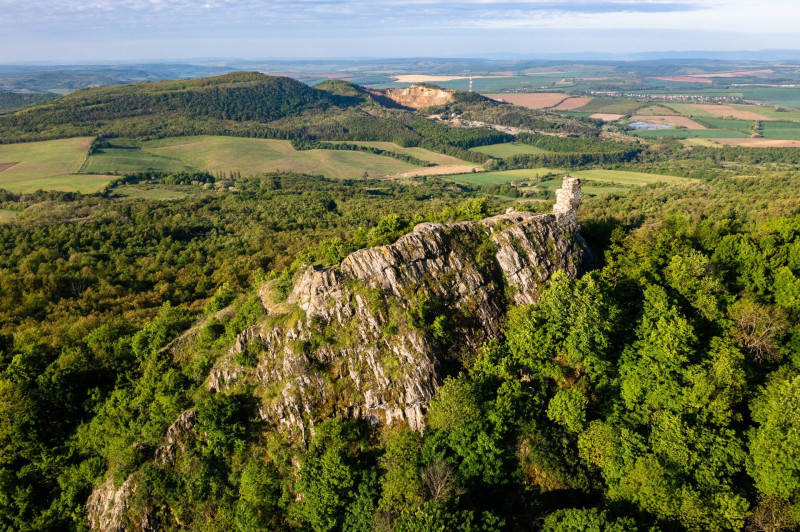 Szanda várának romjai a levegőből