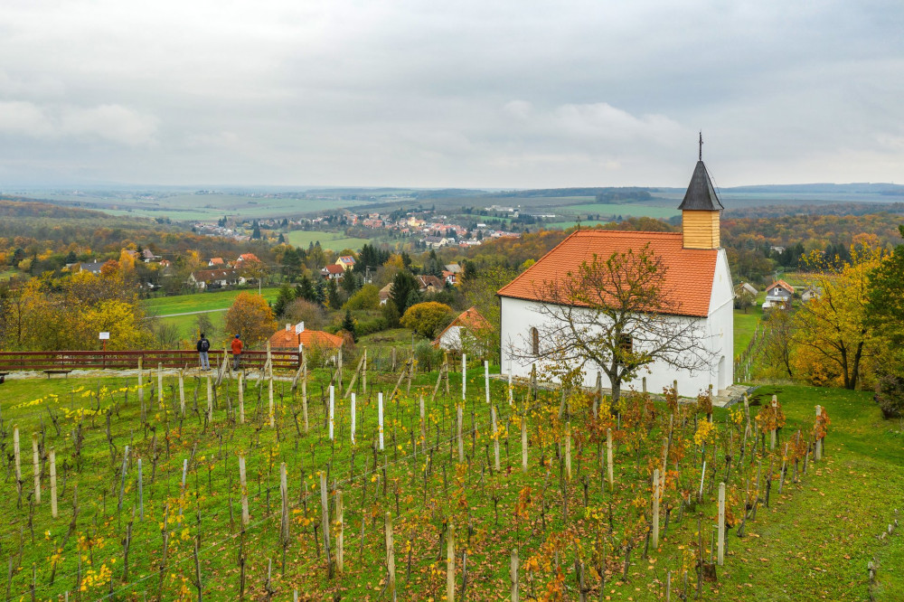 Szuz-Maria-kapolna-FOTO-Gulyas-Attila