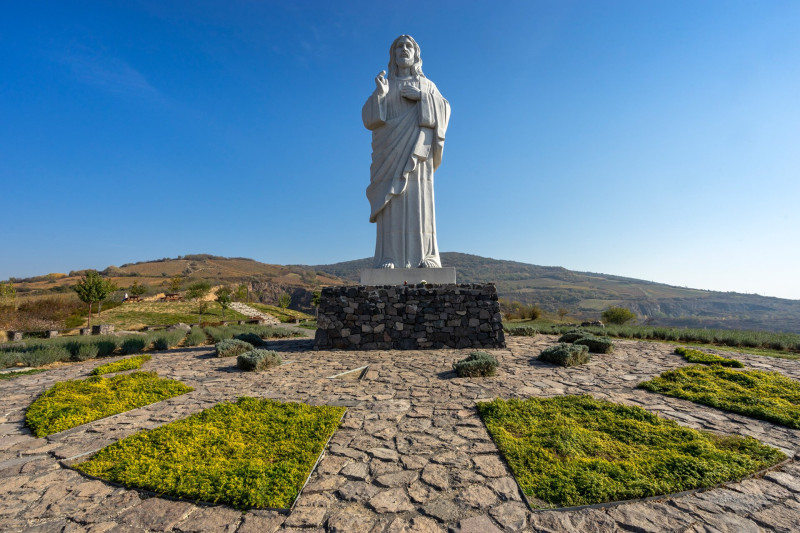 Tarcali Áldó Krisztus szobor