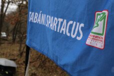 Terepfutó versenyen zuhant le egy sportoló