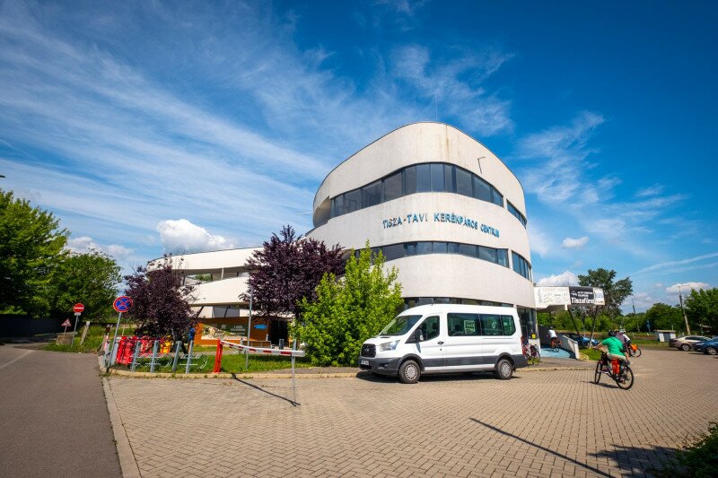Tisza-tavi Kerékpáros Centrum