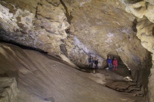 Tudtad, hogy a barlangok felfedezői néhol méteres guanórétegen jártak?
