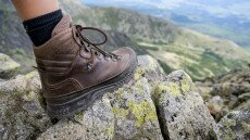 Túrázók életét veszélyeztette a sziklát szándékosan mélybe lökő férfi