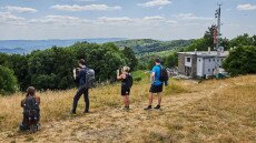 Újra van élet a Nagy-Hideg-hegyen – megnéztük a felújított turistaházat (videó)