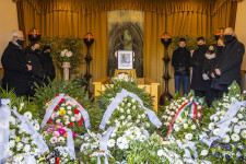 Végső nyugalomra helyezték Thuróczy Lajost