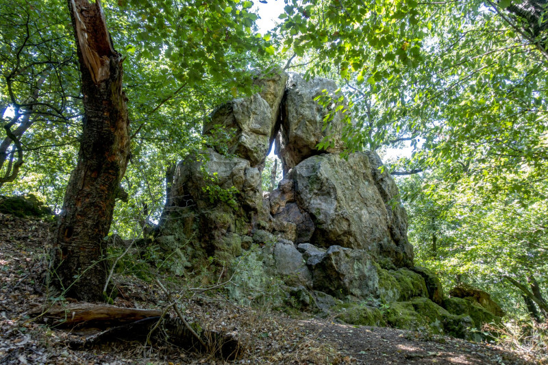 Velenczei-hegység, Likas-kő